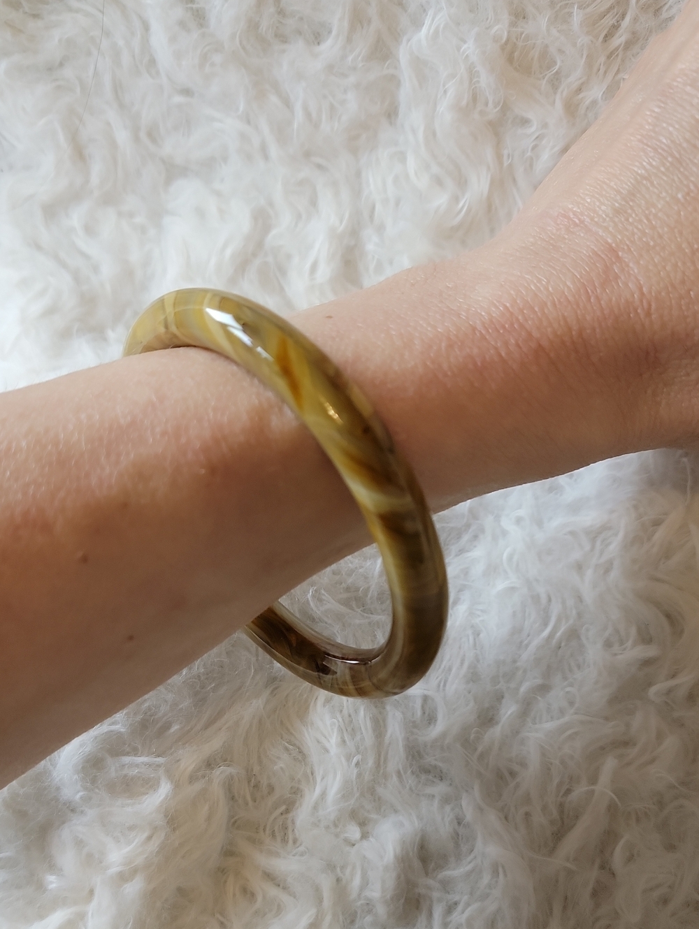 Earthy Natural Banded Agate Bangle Bracelet Caramel and Gold Marbled